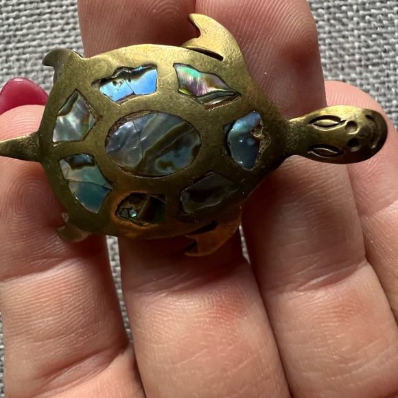 Vintage abalone turtle brooch - Picture 12 of 12